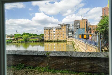 12 Quayside House-17_web.jpg