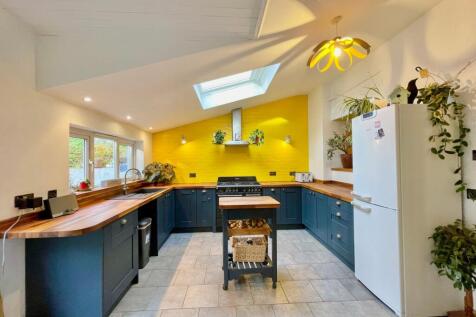 Property Image 4