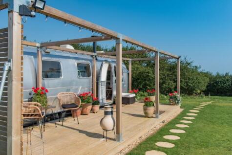 Airstream terrace