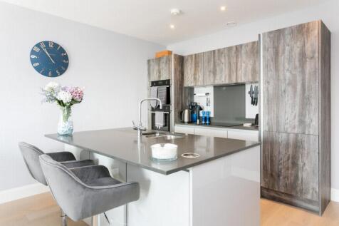 Kitchen/dining/living