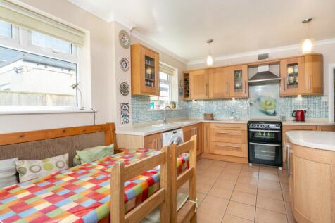 Kitchen/breakfast rm