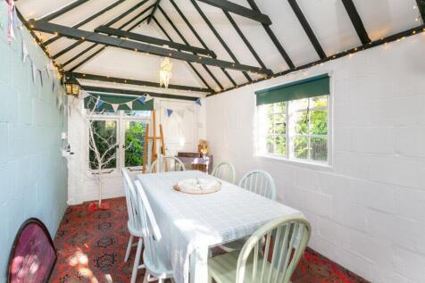 Garden room