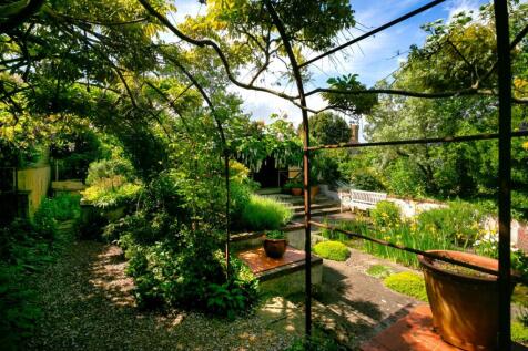 Wisteria walkway