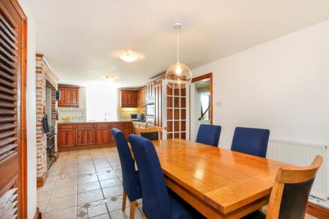 Kitchen/breakfast rm