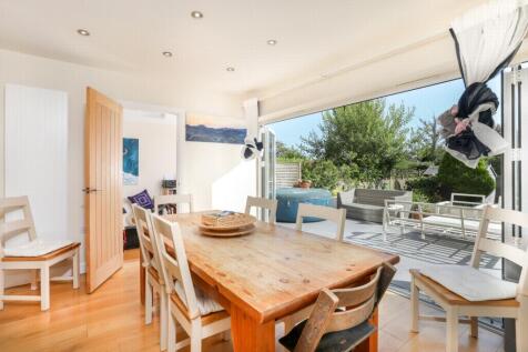 Living/Dining space