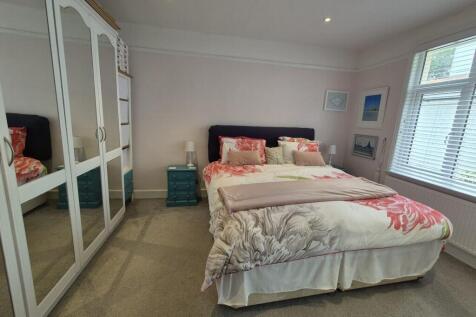 GF bedroom