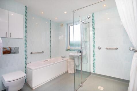 GF Bathroom