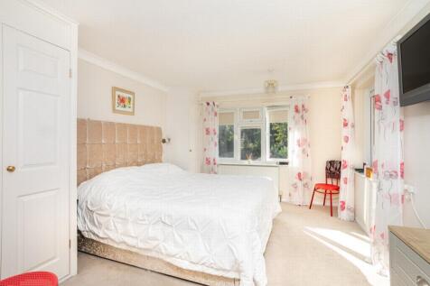 Principal bedroom