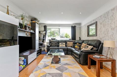 24HewittClose-8.jpg