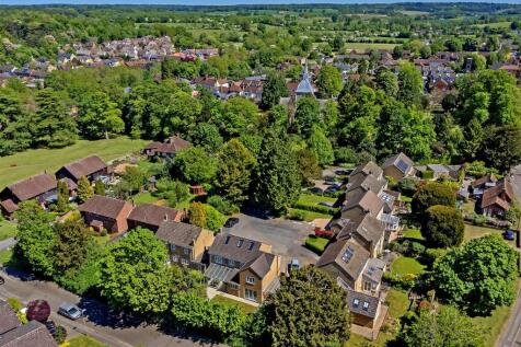 7OldRectoryGardens-2.jpg