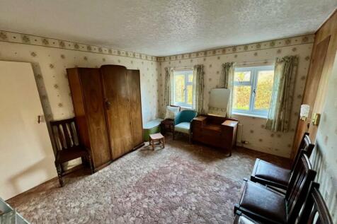 main bedroom.jpg