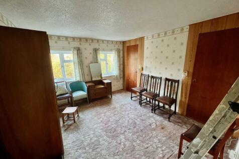 main bedroom1.jpg