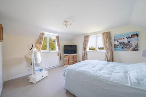 7 BEDROOM 3.jpg