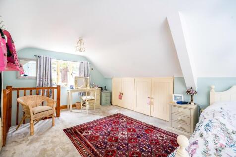 11 BEDROOM 2.jpg