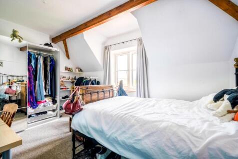 15 BEDROOM 2.jpg
