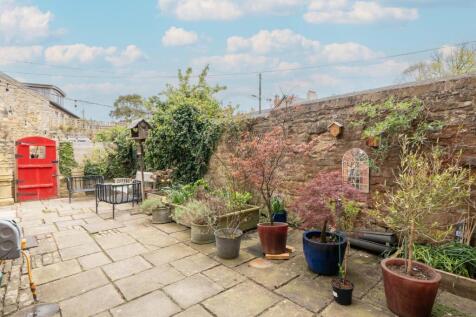 10 GARDEN.jpg