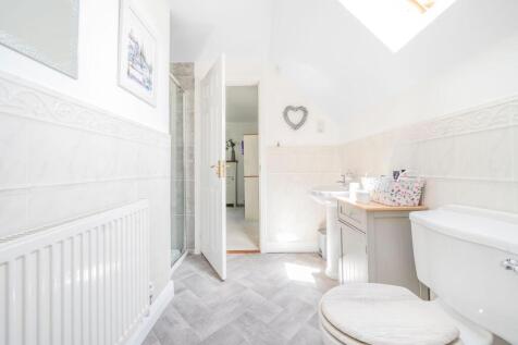 jackandjillbathroom.jpg
