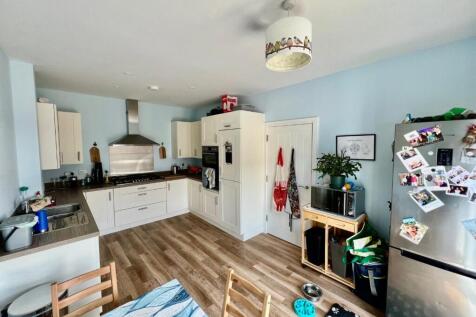 63 Lister Road - Kitchen.jpg