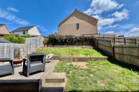 63 Lister Road - Garden.jpg