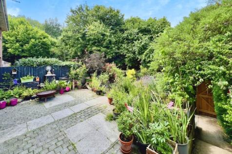 pbox-garden-321662.jpg