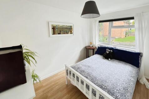 pbox-bedroom-321662.jpg