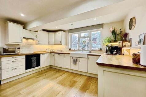 pbox-kitchen-320463.JPG