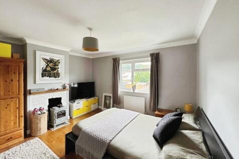 pbox-bedroom-328568.jpg