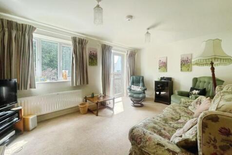 pbox-living_room-325258.JPG