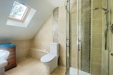 pbox-bathroom-325258.JPG