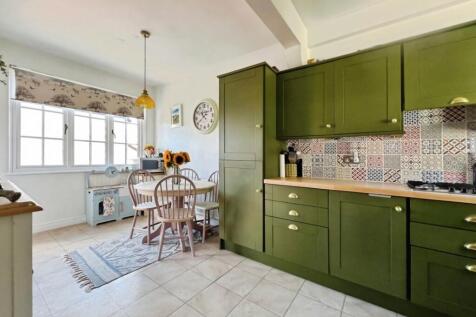 pbox-kitchen-333910.jpg