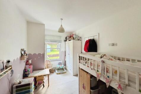 pbox-living_room-333910.jpg
