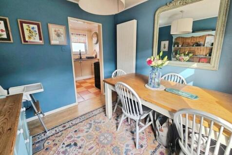 pbox-dining_room-340273.JPG