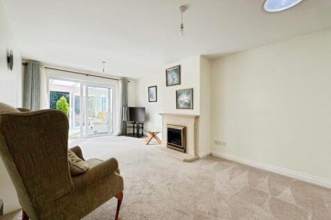 pbox-living_room-342160.jpg