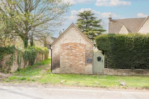 9 FRONT EXTERNAL.jpg