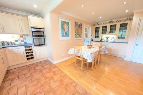 Kitchen diner3.jpg