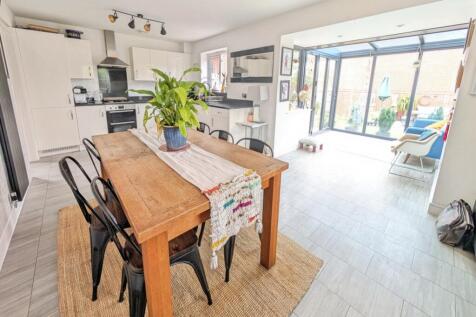 pbox-dining_room-326460.jpg