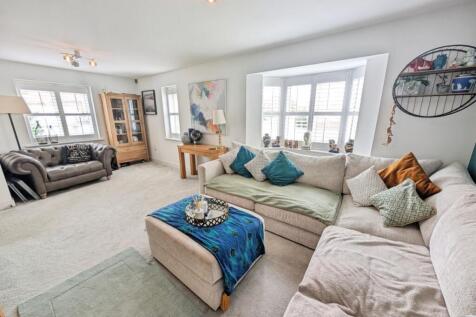 pbox-living_room-326460.jpg