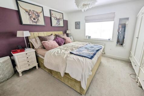 pbox-bedroom-326460.jpg