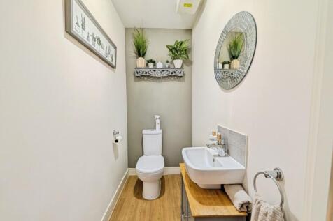 pbox-bathroom-328265.jpg