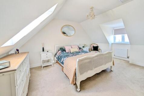 pbox-bedroom-328265.jpg
