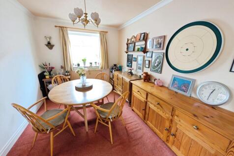 pbox-dining_room-335953.jpg