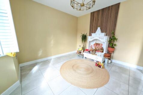 pbox-living_room-341414.jpg