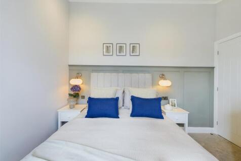 H4 Standard second bedroom2.jpg