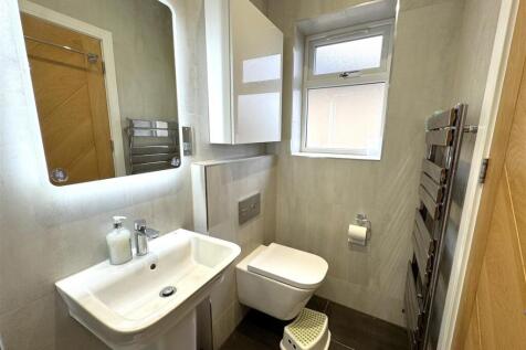 en-suite shower room &amp; W.C.