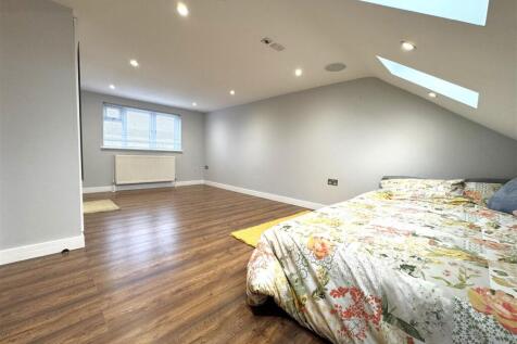 bedroom two ( loft bedroom )