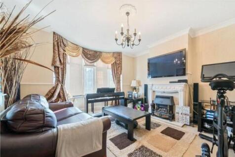 42 Orchard Close - 4.jpg