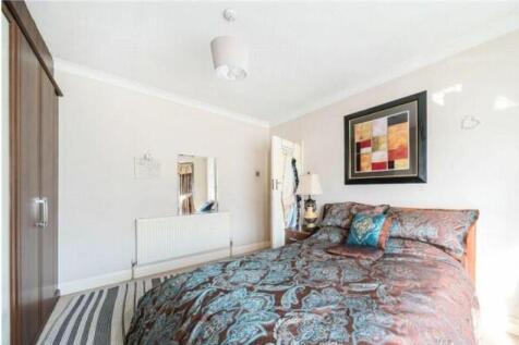 42 Orchard Close - 13.jpg