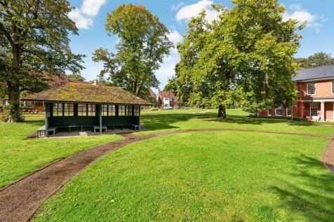FRINTON COURT (16 FROM 24)-23.jpg