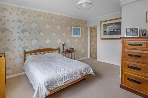 Sandown-Lodge-6.jpg