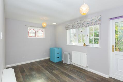 (Rightmove) 22.jpg